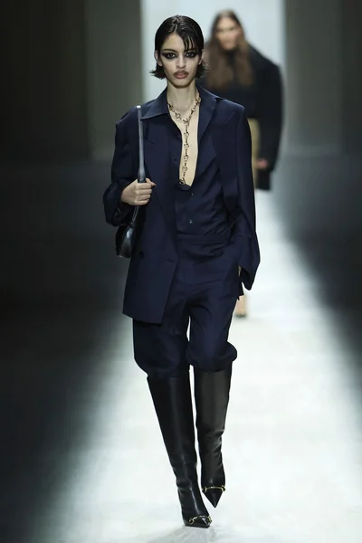 Look 61